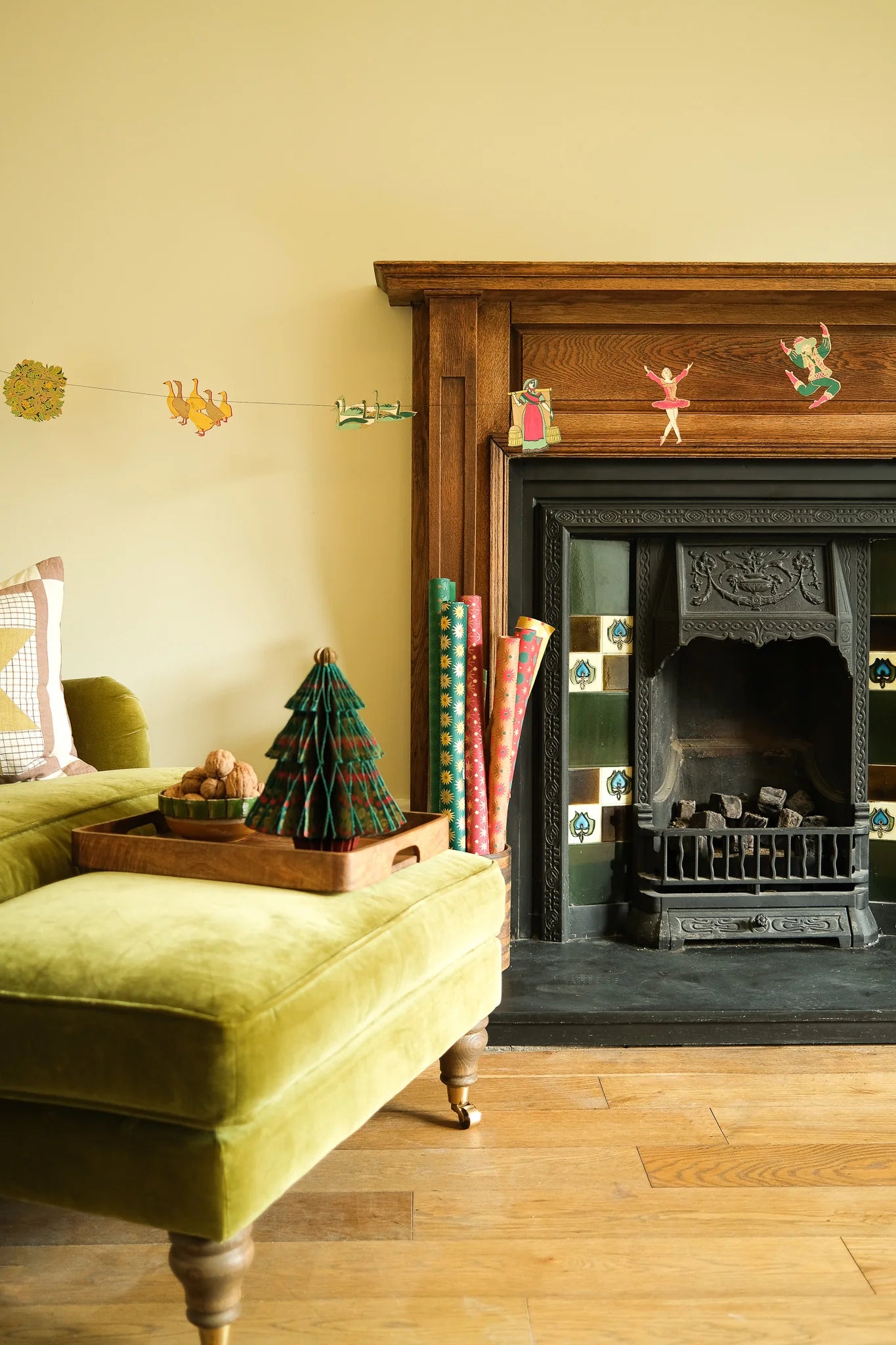 East End Press 12 Days of Christmas Garland