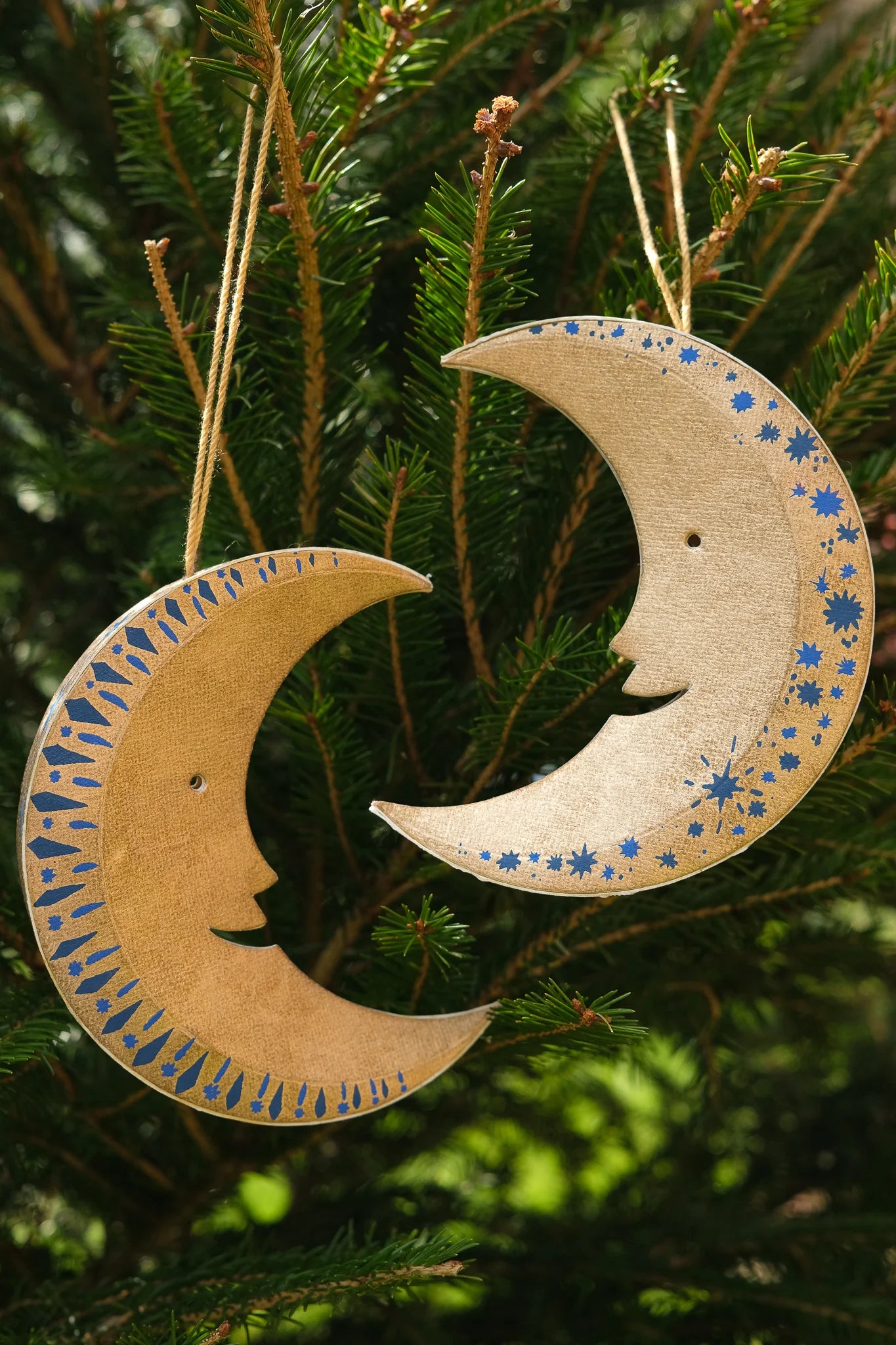 East End Press Golden Man on the Moon Board Ornament