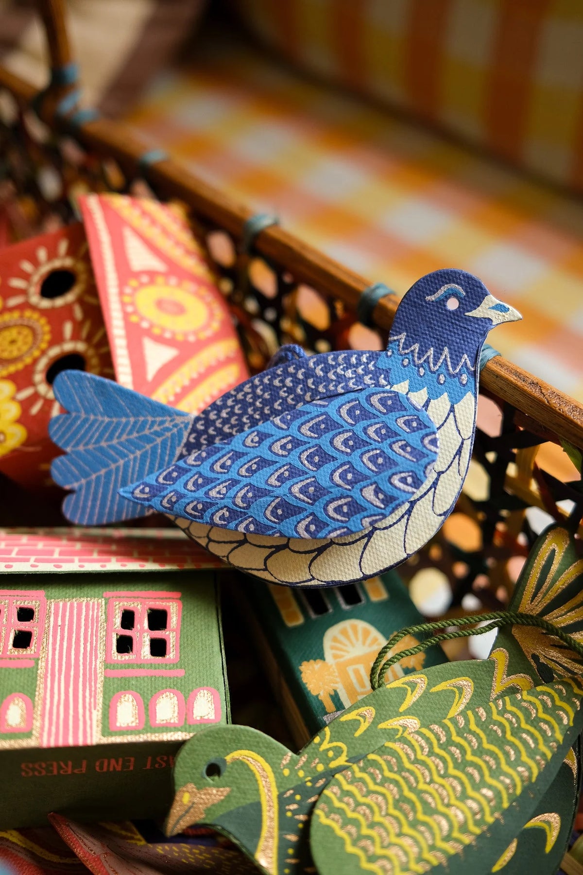 East End Press Dove Screen-Printed Board Decoration