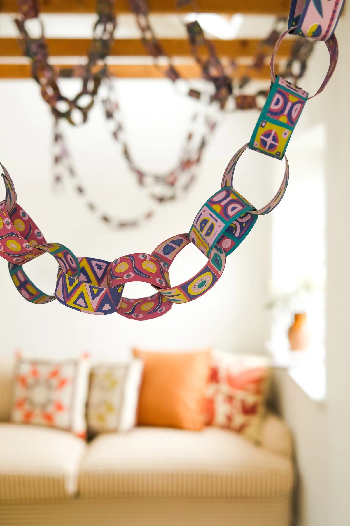 East End Press Tate Bloomsbury Paper Chains