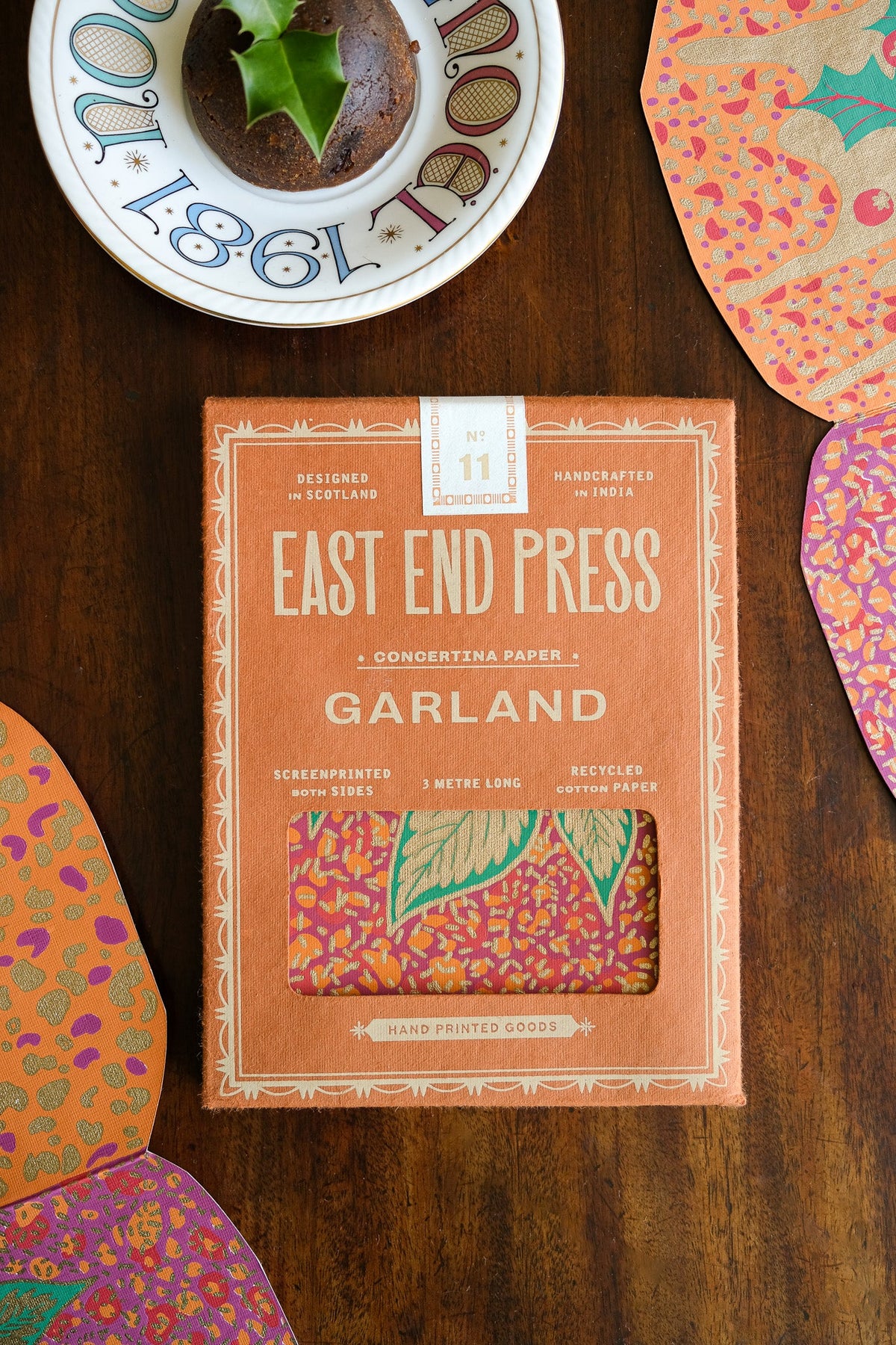 East End Press Christmas Puddings Concertina Garland