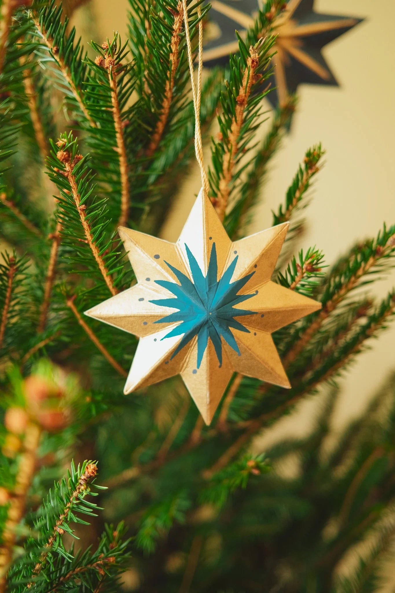 East End Press Golden Star Board Ornament