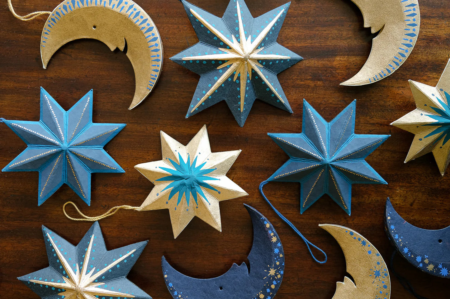 East End Press Twinkling Star Board Ornament