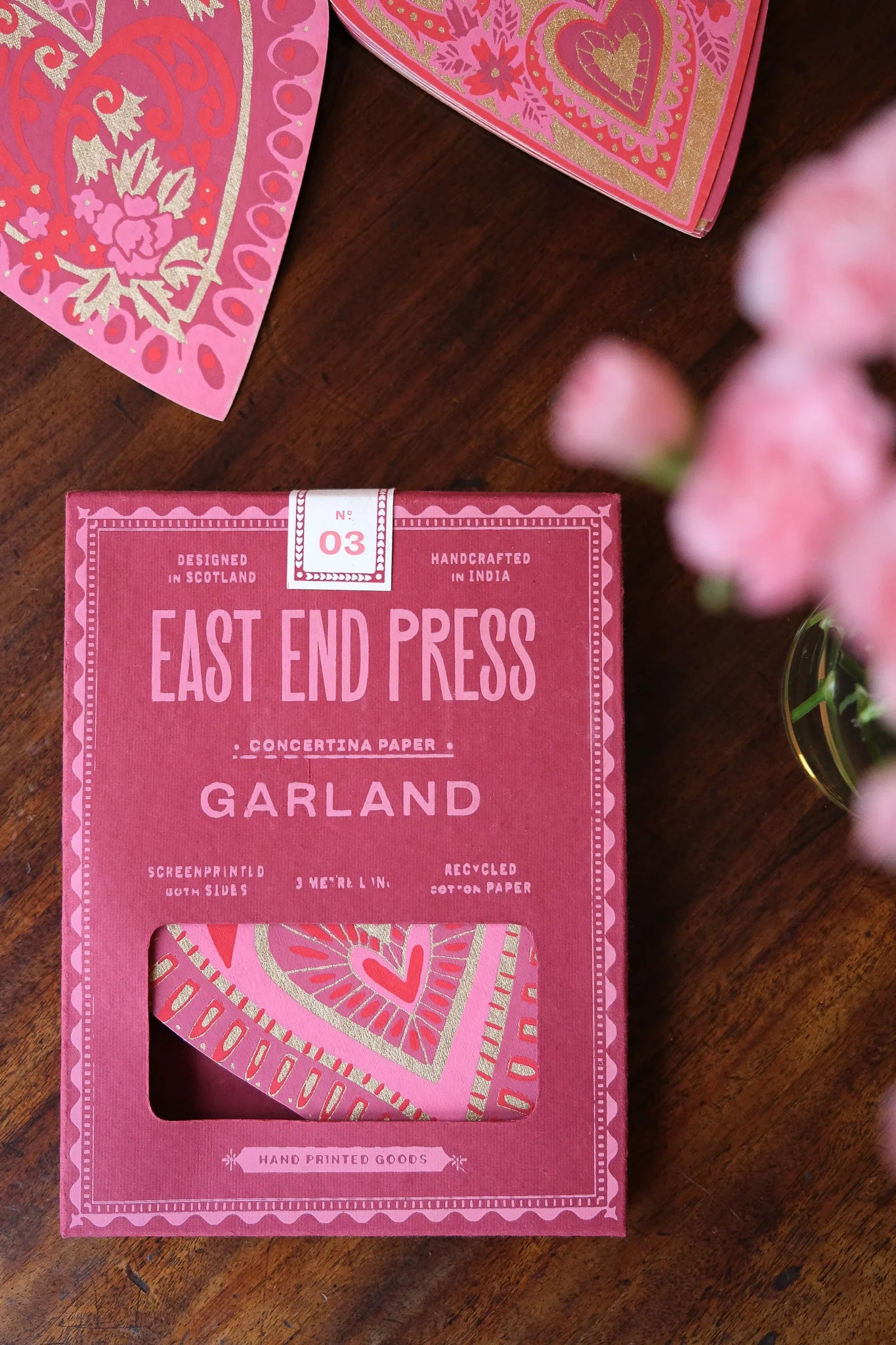 East End Press Hearts Concertina Garland