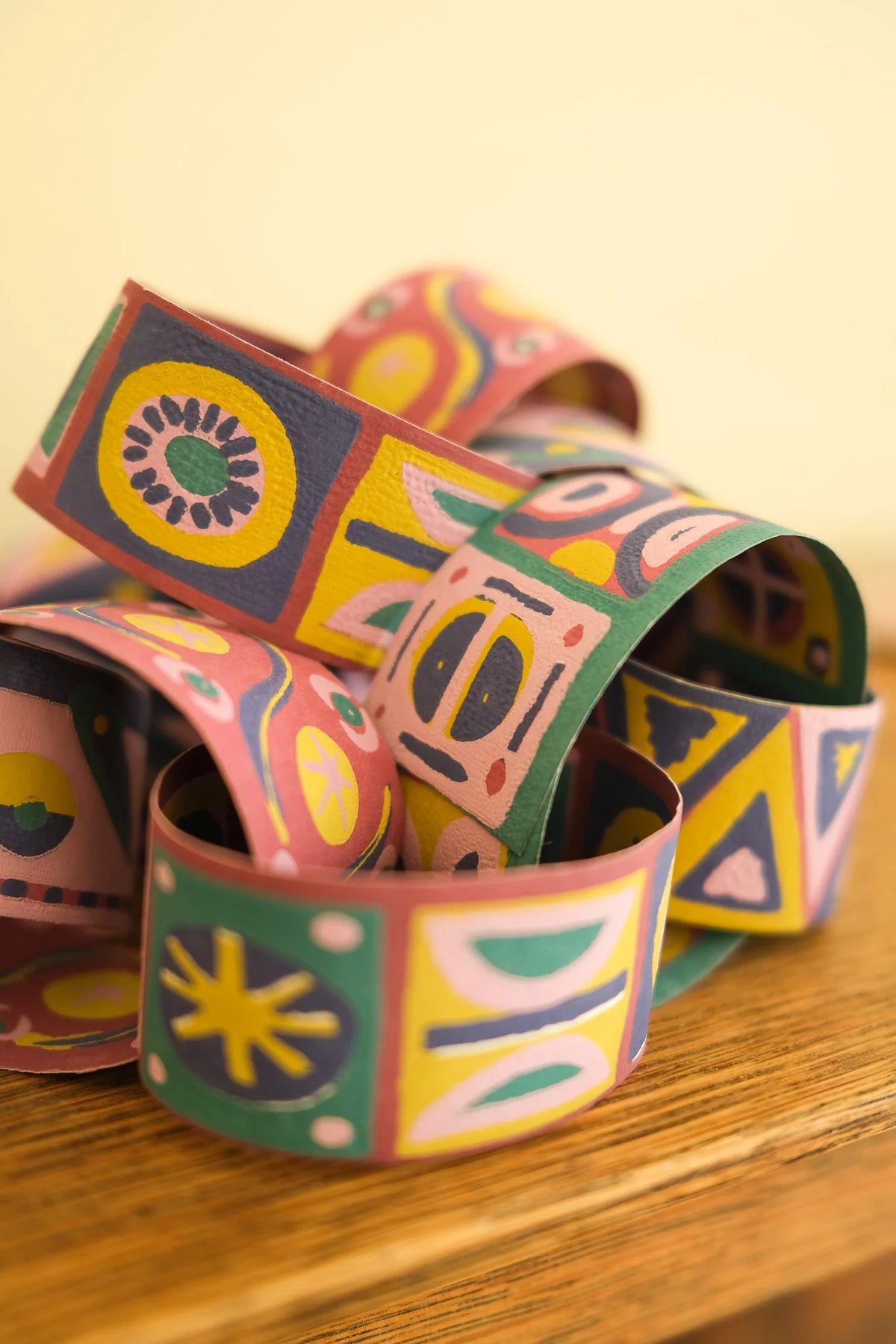 East End Press Tate Bloomsbury Paper Chains