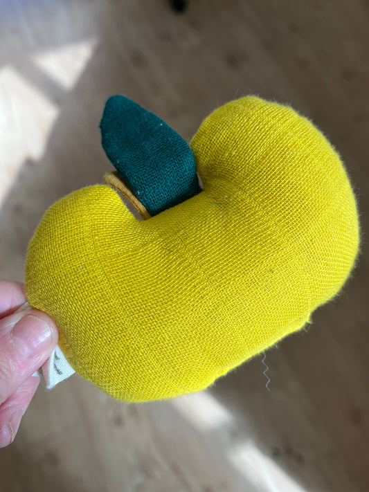Fabelab Apple Rattle Offcuts - Yellow